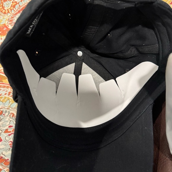 Jack Daniels Black and White Logo Hat - Picture 2 of 3